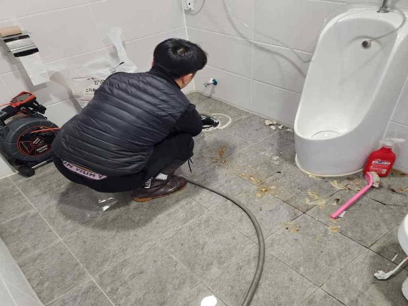 일산 소변기·상가 배관 작업사례 5